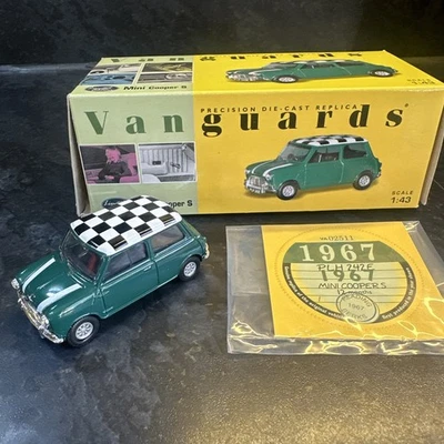 Corgi Vanguards Mini Cooper S VA02511 Green / Checker Roof Limited Edition 1:43 - Image 1 of 4