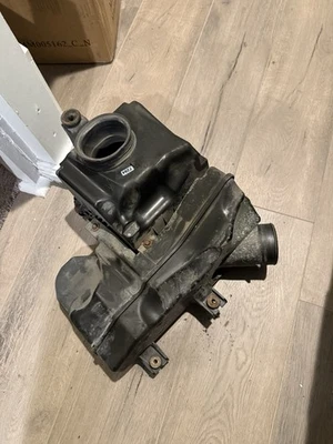 Honda CR-V 1997-2001 2,0 L SILENCIADOR CAJA ADMISIÓN AIRE 17250-P2J-000 OEM Foto 1 de 4