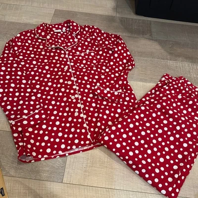 CONJUNTO DE PIJAMA FEMININO KIM ROGERS FLANELA VERMELHA BOLINHAS BRANCAS GRANDE - Imagem 1 de 4