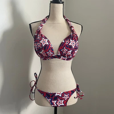 EE. UU. Halter Bikini Traje de Baño Conjunto Estampado de Estrellas Rojo Blanco Azul Patriótico 32DD/E talla XS Foto 1 de 4