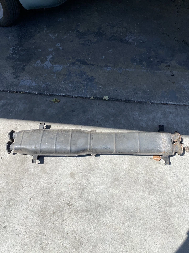 1972 ferrari 365 gtc/4 Muffler - Image 1 of 3