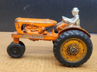 Tractor de inodoro Arcade Allis Chalmers 1/16 hierro fundido 7,25" ca 1940 nuevo conductor y neumáticos Foto 1 de 4