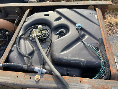 2011-16 2500hd 3500hd Silverado Duramax Cab & Chassis Tank With Sending Unit - Image 1 of 4