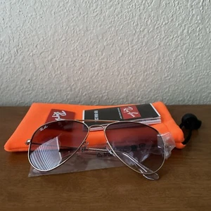 Occhiali da sole Ray-Ban Junior Rj9506s metallo aviatore oro rosa viola sfumato 52-14 - Foto 1 di 7