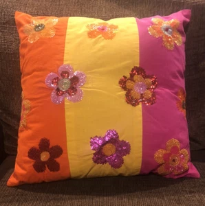 floral satin decor pillow - Picture 1 of 2