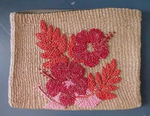 Nada Sawaya Chiktok Floral Hibiscus Clutch Cosmetic Bag Pink Red Woven Beaded - Picture 1 of 7