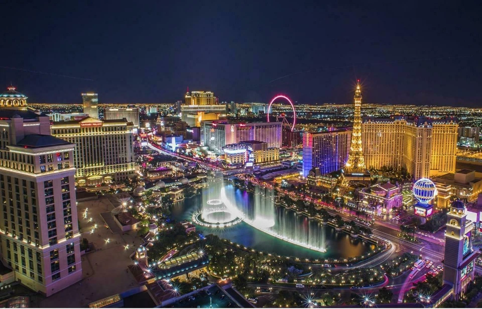 CONVERSATIONPRINTS LAS VEGAS SKYLINE GLOSSY POSTER PICTURE PHOTO strip nevada casino hotels 2239