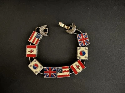 "Pulsera esmaltada con dijes de bandera roja blanca azul cierre de pestillo de cable 7,25""" Foto 1 de 3