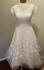 Oleg Cassini Wedding Dress Sz 2 Tea Length NWOT - Picture 1 of 11