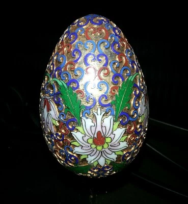 Huevo vintage de latón tono dorado color esmalte 4,5 pulgadas de alto Foto 1 de 3