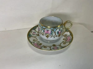 Taza de té y platillo de porcelana Nipon pintado a mano de mediados de siglo de la Segunda Guerra Mundial - Imagen 1 de 4