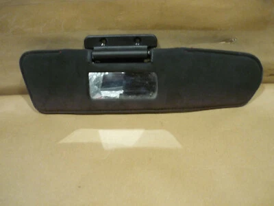 Parasol lado pasajero derecho Ferrari California Alcántara y cuero P/N 69765300 Foto 1 de 4