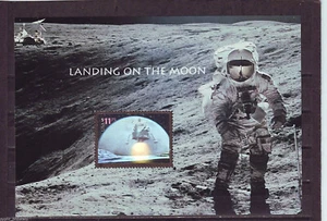 USA - "SPACE ~ LANDING ON THE MOON" Hologram MNH Miniature Sheet MS 2000 - Picture 1 of 9