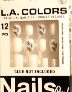 L.A. Colors Nails On! 24 Fake Glue On Nails Short Square Tip- Fabulous- White - Picture 1 of 6