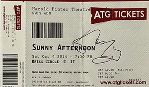Boleto de teatro The Kinks: Dave Davies - autógrafo firmado 'Sunny Afternoon' 2014 - Imagen 1 de 4