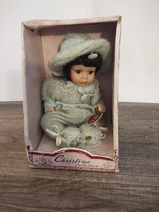 Bambola porcellana Christina Collection 2003 di Christina Verdi 7,5"H scatola danneggiata  - Foto 1 di 6