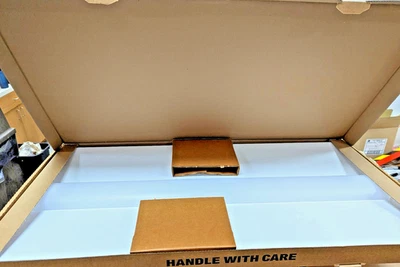 Lámpara Troffer empotrada regulable LED 2x4 4000 lúmenes 3000K 90CRI 120/277 Foto 1 de 4