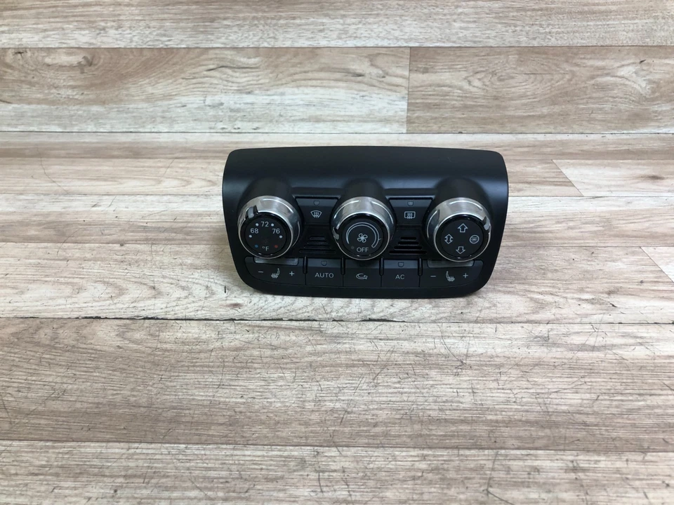 奥迪 TT 原始设备制造商前交流气候控制空调加热器开关 2008-2014 — 第 1/4 张图片