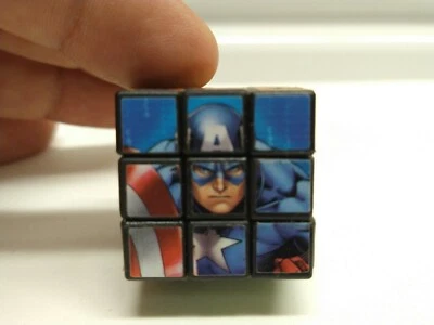 Mini cubo Rubix Marvel Avengers raro Foto 1 de 4