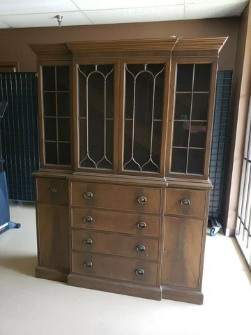 Vintage Drexel Federal Style China Cabinet - Hutch - Large Display Cabinet Cover