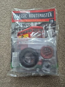 HACHETTE 1/12 CONSTRUYE EL CLÁSICO ROUTEMASTER BRITAINS AUTOBÚS MÁS ICÓNICO EDICIÓN 19 - Imagen 1 de 3