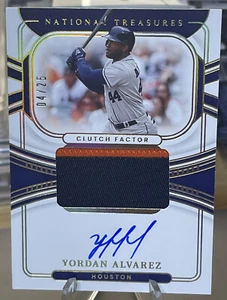 2022 National Treasures Clutch Factor PATCH Auto Yordan Alvarez 04/25 CLEAN - Picture 1 of 3