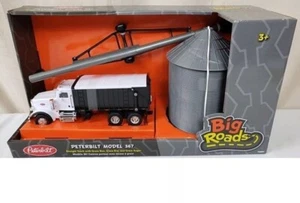Peterbilt Model 367 Straight Truck with Grain Box, Grain Bin, Grain Auger Farm - Picture 1 of 7