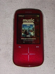 SanDisk Sansa Fuze+ (4GB) Digital Media MP3 Player Red. Works great, good cond. - Picture 1 of 3