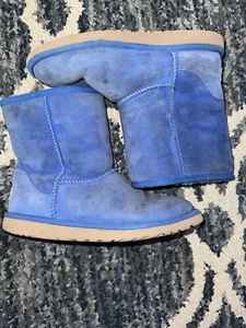 Youth Ugg Boots Size 6 - Picture 1 of 8