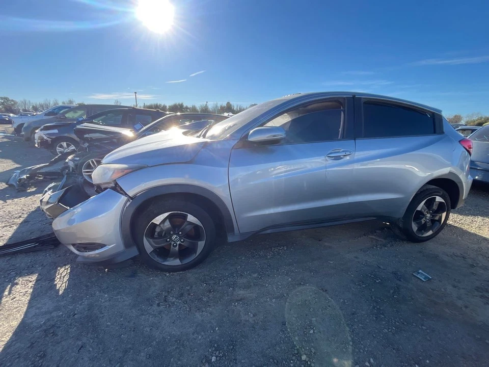 GRY RIGHT REAR DOOR TRIM PANEL 2018 HONDA HR-V Foto 1 de 4