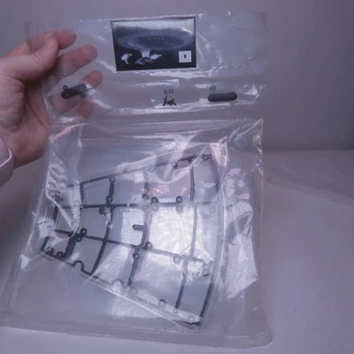 Fanhome Eaglemoss Build The Star Trek USS Enterprise NCC-1701-D #8 - Image 1 of 4