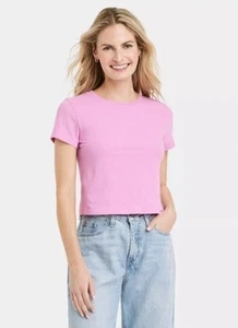 Universal Thread Women's Shrunken Short Sleeve Crewneck T-shirt Size M Pink CUTE - Picture 1 of 5