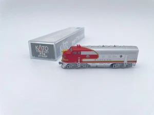 KATO - N - AT&SF Santa Fe - F7A Diesel Loco A-Unit #300 - Train 176-2121 - Picture 1 of 16