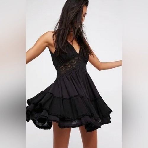 PALM ANGELS RARO mini abito Free People nero bohemien all'uncinetto pizzo orlo arricciato a strati