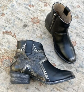 Circle G By Corral Black Leather Ankle Boots Sz 7 - Picture 1 of 9