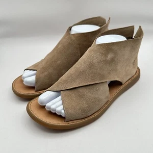 Born Iwa Flat Sandals Womens 9M Brown Seude Leather Criss Cross Peep Toe Zip - Picture 1 of 9