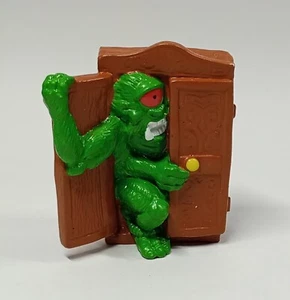 Thingz that Go Bump in the Night #04 The Thing that came Out of the Closet - Picture 1 of 6