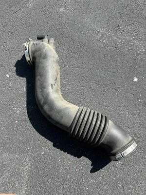 4.6L 1999-2002 Mercury Grand Marquis Air Intake Hose Crown Victoria 00 2001 - Image 1 of 4