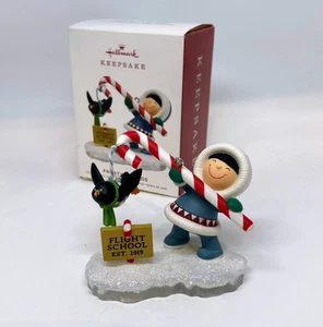 Hallmark Keepsake Ornament Frosty Friends 2019 40th #40 Flight School Penguin - Imagen 1 de 11