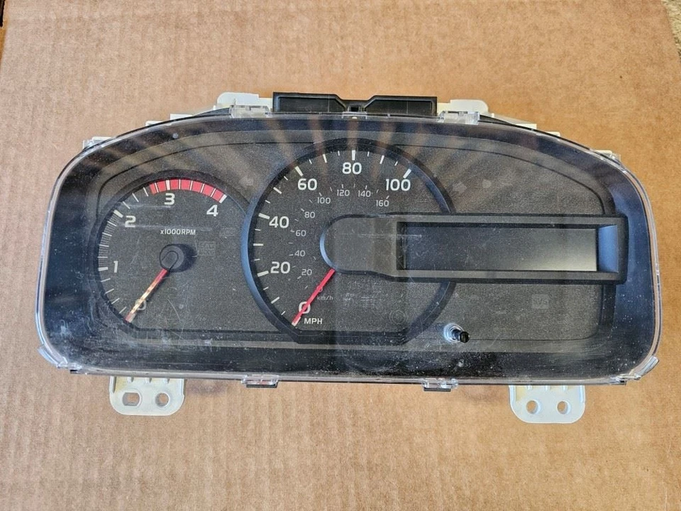 2018 Hino 195 J05E-TP Diesel USED Speedometer Head Cluster 33k Approx - image 1 of 4