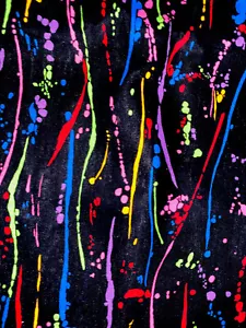 NEGRO MULTICOLOR con salpicaduras de pintura colorida vertical 100% algodón 1 yarda envío gratuito - Imagen 1 de 6