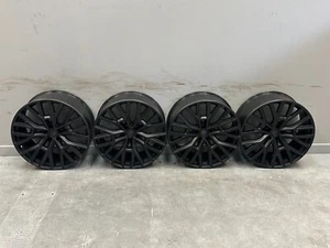 RUEDAS DE ALEACIÓN LAND ROVER / RANGE ROVER RS 3.0 23" KAHN ® - Imagen 1 de 24