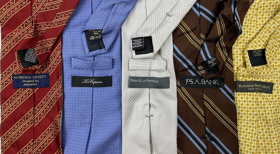 Lote de 5 corbatas delgadas de diseñador Les Copains Banana Republic Nordiska Museet más más Foto 1 de 1