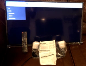 Sharp 32" LCD TV LC-32LE451U - Picture 1 of 6