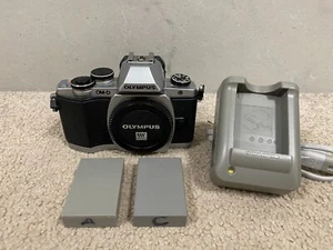 Olympus OM-D E-M10 Micro 4/3 Mirrorless Digital Camera (Body only) • S/C 9337 - Picture 1 of 12