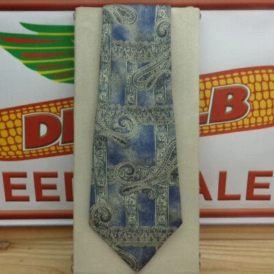 REQUISITOS "Tie" Foto 1 de 2