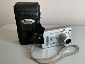Samsung Digimax L50 5 MP Digital Compact Camera + SD Memory Card + Bag RARE - Picture 1 of 24