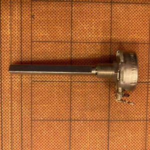 Potentiometer 500K Ohms 1 Watt carbon CTS RV2 MIL Linear Flatted 2.5" shaft (5) - Picture 1 of 4