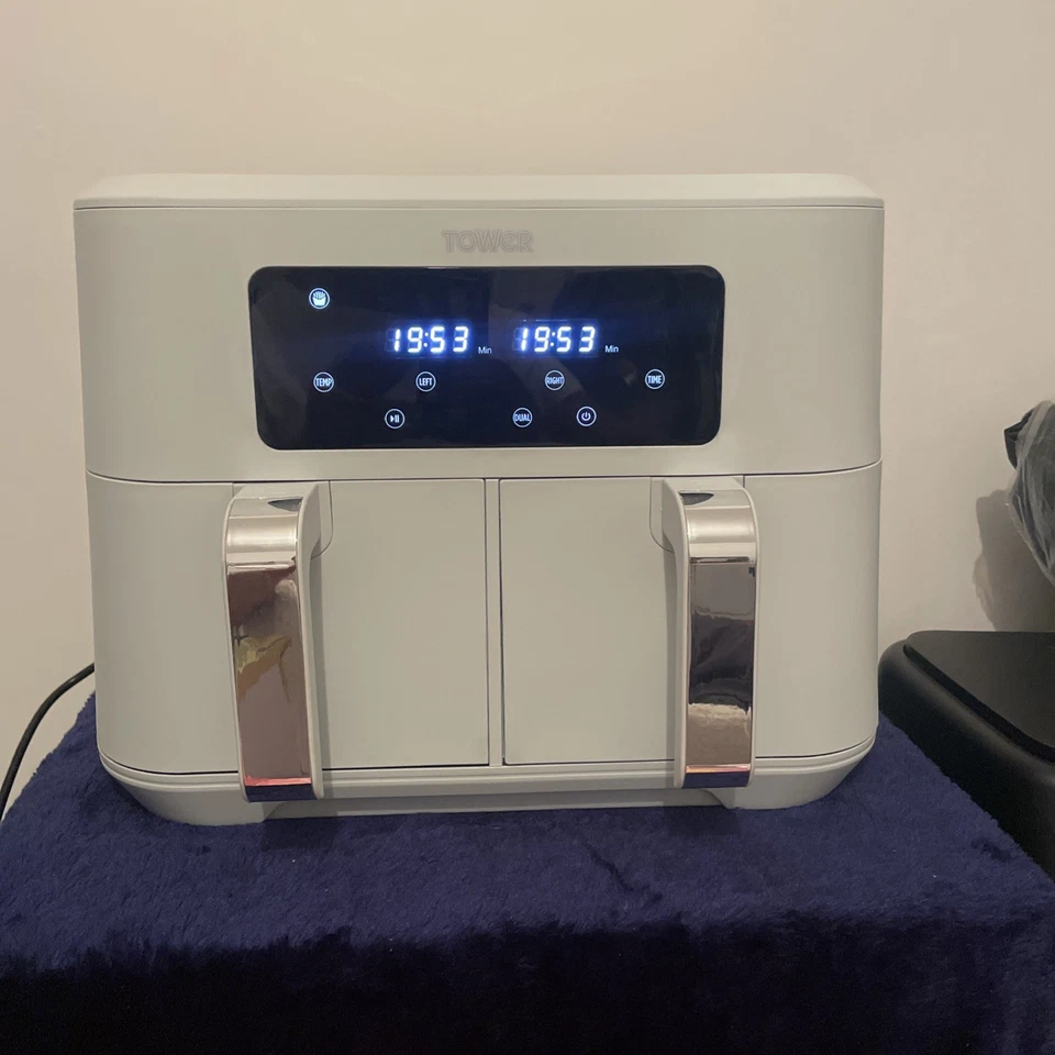 Tower Dual Basket Airfryer T17137WHT 8.5L Digital White - New Item Box Damaged - Image 1 of 4