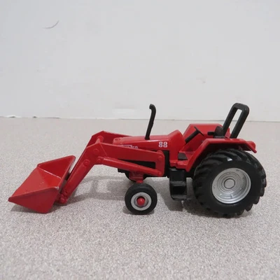 Tonka 2 tractores 1/64 TK-02-E Foto 1 de 4